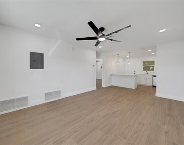 187 Bel Forest Drive - Photo Thumbnail 7