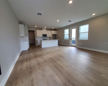 2051 Amelia Bay Place - Photo Thumbnail 3