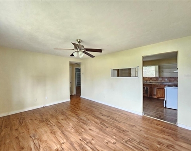 715 Longfellow Boulevard - Photo Thumbnail 5