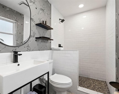 5015 54th Street N - Photo Thumbnail 5