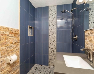 3315 58th Avenue S - Photo Thumbnail 14