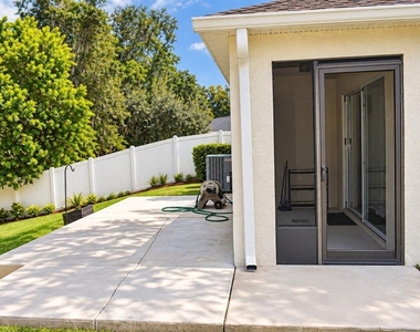25803 Crippen Drive - Photo Thumbnail 3