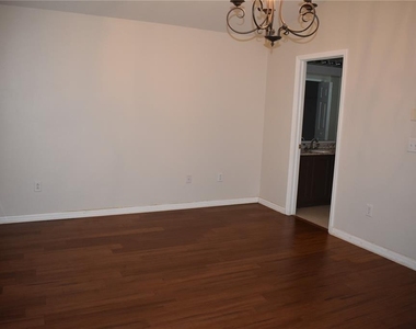 25803 Crippen Drive - Photo Thumbnail 8