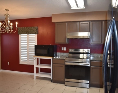 25803 Crippen Drive - Photo Thumbnail 6