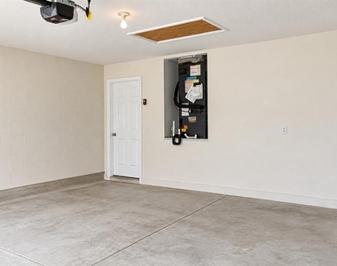 25803 Crippen Drive - Photo Thumbnail 17