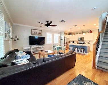 315 Vista Cruiser Lane - Photo Thumbnail 4