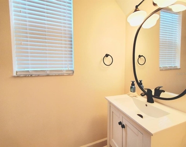315 Vista Cruiser Lane - Photo Thumbnail 10