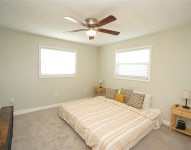 4411 W Leila Avenue - Photo Thumbnail 4