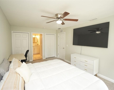 4411 W Leila Avenue - Photo Thumbnail 9