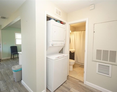 4411 W Leila Avenue - Photo Thumbnail 6