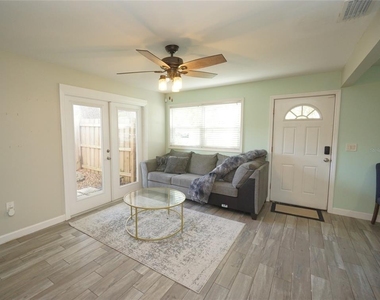 4411 W Leila Avenue - Photo Thumbnail 7
