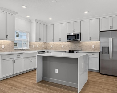 1445 West Chestnut Street - Photo Thumbnail 11