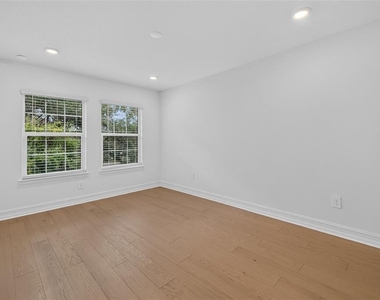 1445 West Chestnut Street - Photo Thumbnail 25