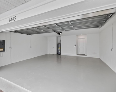 1445 West Chestnut Street - Photo Thumbnail 27
