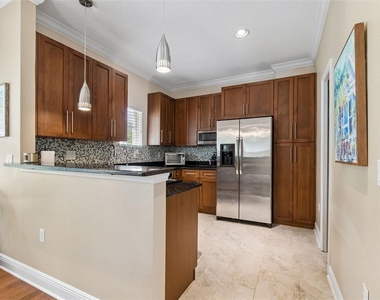650 Siren Wind Lane - Photo Thumbnail 17