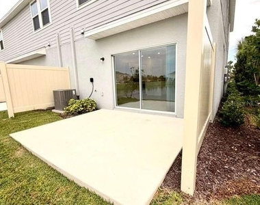 2307 Paravane Way - Photo Thumbnail 20