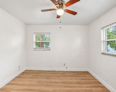 374 3rd Street Nw - Photo Thumbnail 14