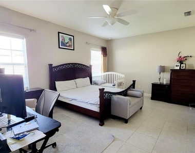 843 Viscount Street - Photo Thumbnail 11