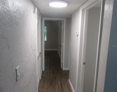 5900 22nd Avenue N - Photo Thumbnail 10