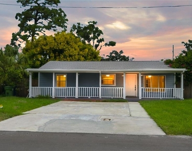 320 E Althea Avenue - Photo Thumbnail 1