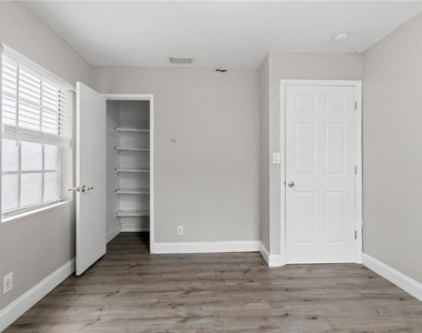 320 E Althea Avenue - Photo Thumbnail 30