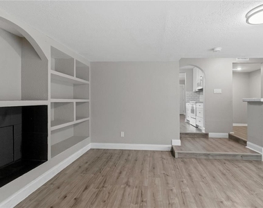 320 E Althea Avenue - Photo Thumbnail 14