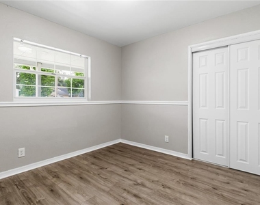 320 E Althea Avenue - Photo Thumbnail 25