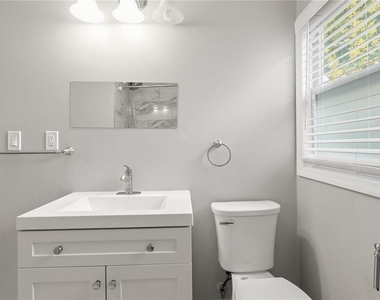 320 E Althea Avenue - Photo Thumbnail 27