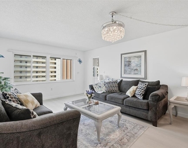 4550 Cove Circle - Photo Thumbnail 7