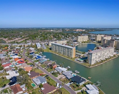 4550 Cove Circle - Photo Thumbnail 32