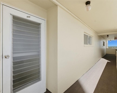 4550 Cove Circle - Photo Thumbnail 1
