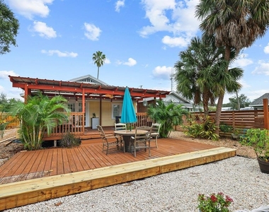 108 W Haya Street - Photo Thumbnail 4