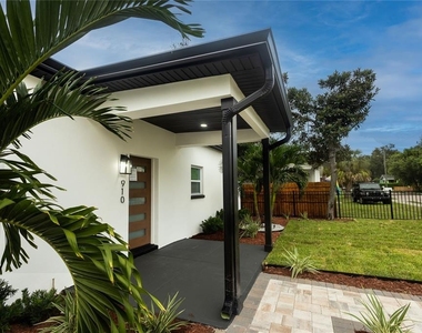 910 E Osborne Avenue - Photo Thumbnail 23