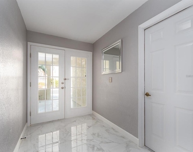 2372 Hanover Drive - Photo Thumbnail 3