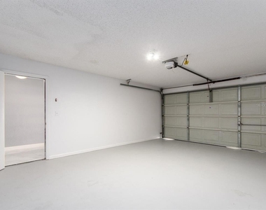 2372 Hanover Drive - Photo Thumbnail 24