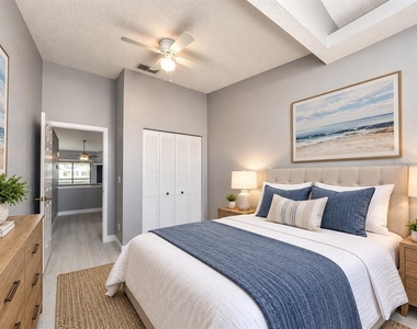 2372 Hanover Drive - Photo Thumbnail 20
