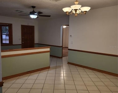1601 Summerdale Drive S - Photo Thumbnail 6