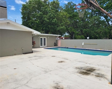 1601 Summerdale Drive S - Photo Thumbnail 23