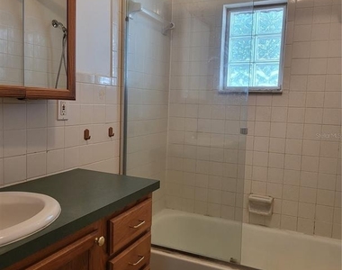 1601 Summerdale Drive S - Photo Thumbnail 17