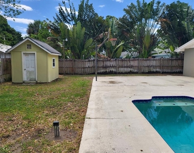 1601 Summerdale Drive S - Photo Thumbnail 22
