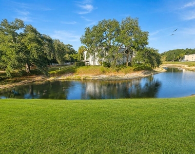 946 Virginia Street - Photo Thumbnail 5