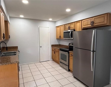 135 Morelia Lane - Photo Thumbnail 8