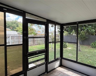 135 Morelia Lane - Photo Thumbnail 23
