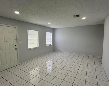 135 Morelia Lane - Photo Thumbnail 2