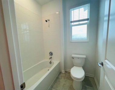 13897 Title Way - Photo Thumbnail 8