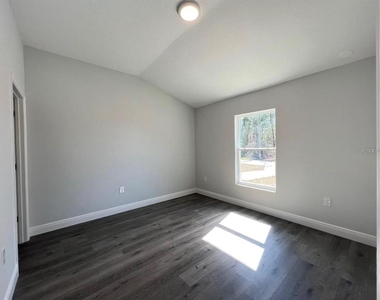 3 Cedar Tree Place - Photo Thumbnail 5