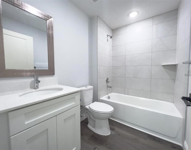 3 Cedar Tree Place - Photo Thumbnail 7