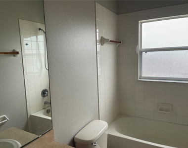 3930 Port Sea Place - Photo Thumbnail 24
