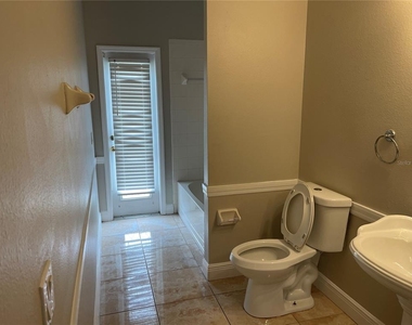 3930 Port Sea Place - Photo Thumbnail 32