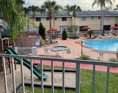 2777 N Poinciana Boulevard - Photo Thumbnail 5